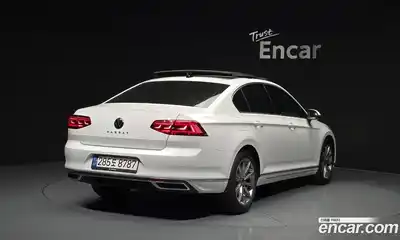 Volkswagen Passat 2022 2.0 гидро в Москве № 1623300, миниатюра 2