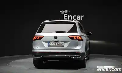 Volkswagen Tiguan 2022 2.0 гидро в Москве № 1623464, миниатюра 4