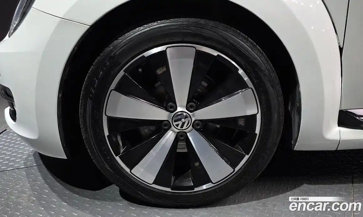 Volkswagen Beatle 2015 2.0 гидро в Москве № 1623581, фото 5