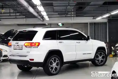 Jeep Cherokee 2019 3.6 гидро в Москве № 1624255, миниатюра 6