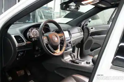 Jeep Cherokee 2019 3.6 гидро в Москве № 1624255, миниатюра 8