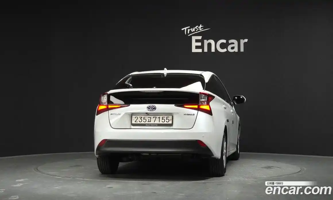 Toyota Prius 2021 1.8 гидро в Москве № 1624362, фото 4