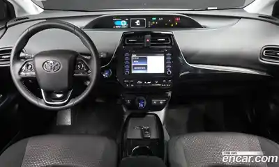 Toyota Prius 2021 1.8 гидро в Москве № 1624362, миниатюра 7