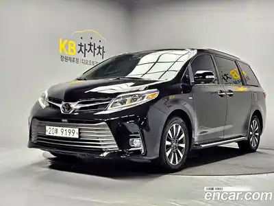 Toyota Sienna 2018 3.5 гидро в Москве № 1624387, миниатюра 3