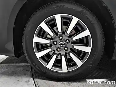 Toyota Sienna 2018 3.5 гидро в Москве № 1624387, миниатюра 7