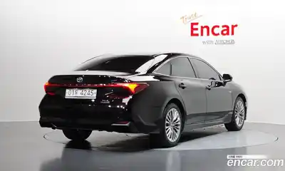 Toyota Avalon 2019 2.5 гидро в Москве № 1624440, миниатюра 2