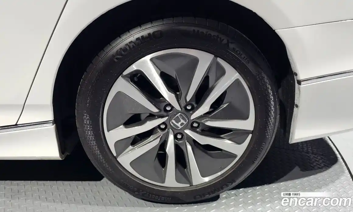 Honda Accord 2018 2.0 гидро в Москве № 1624672, фото 5