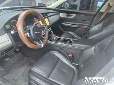Jaguar XF 2017 2.0 гидро в Москве № 1625614, миниатюра 12