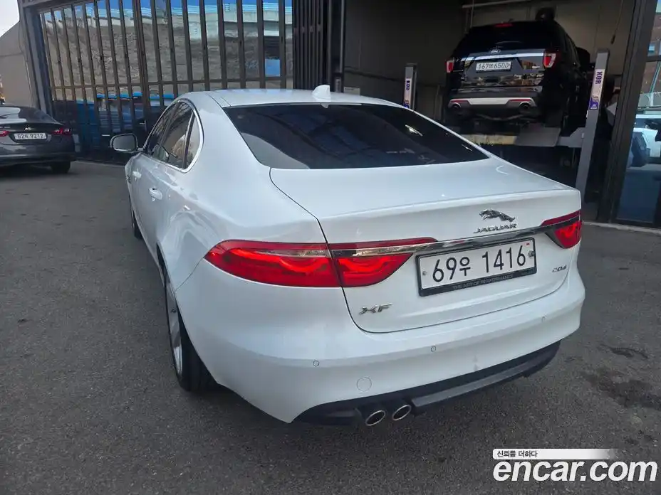 Jaguar XF 2017 2.0 гидро в Москве № 1625614, фото 6