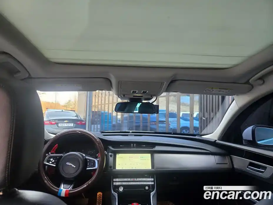 Jaguar XF 2017 2.0 гидро в Москве № 1625614, фото 9