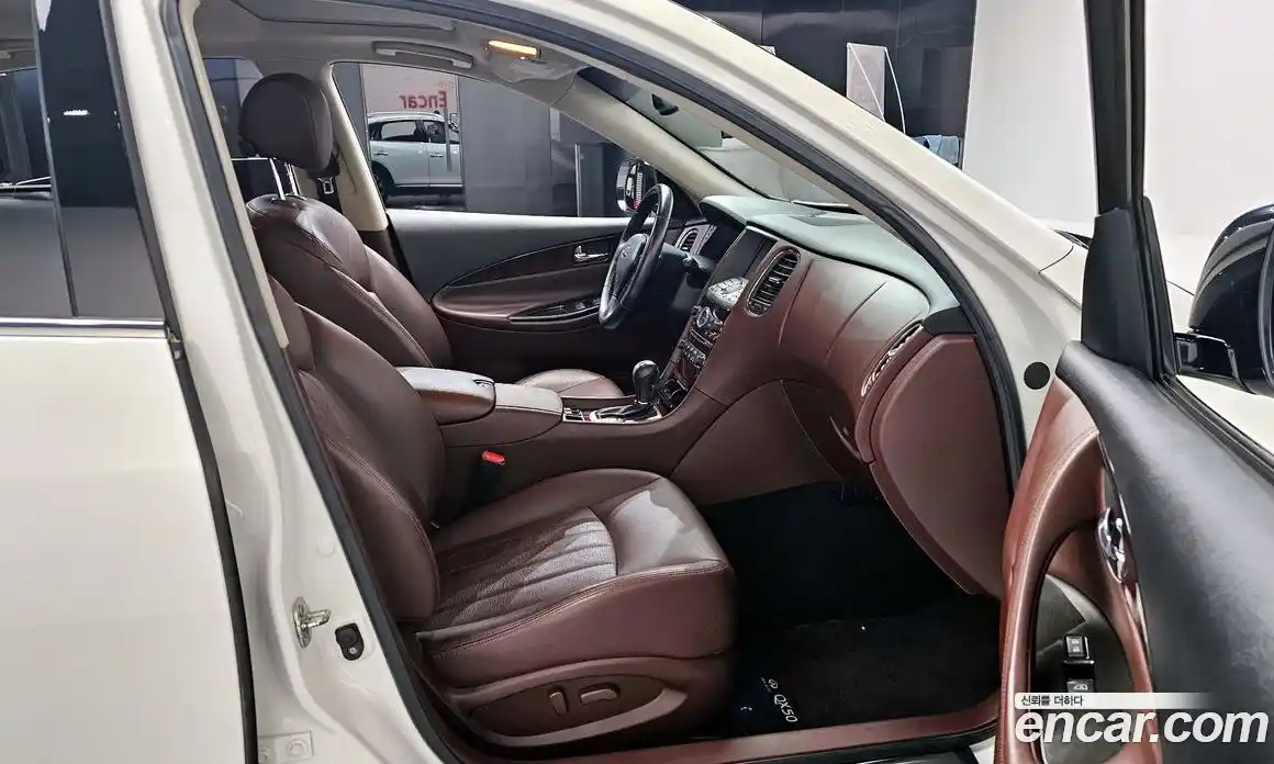 Infiniti QX50 2017 3.7 гидро в Москве № 1625770, фото 12