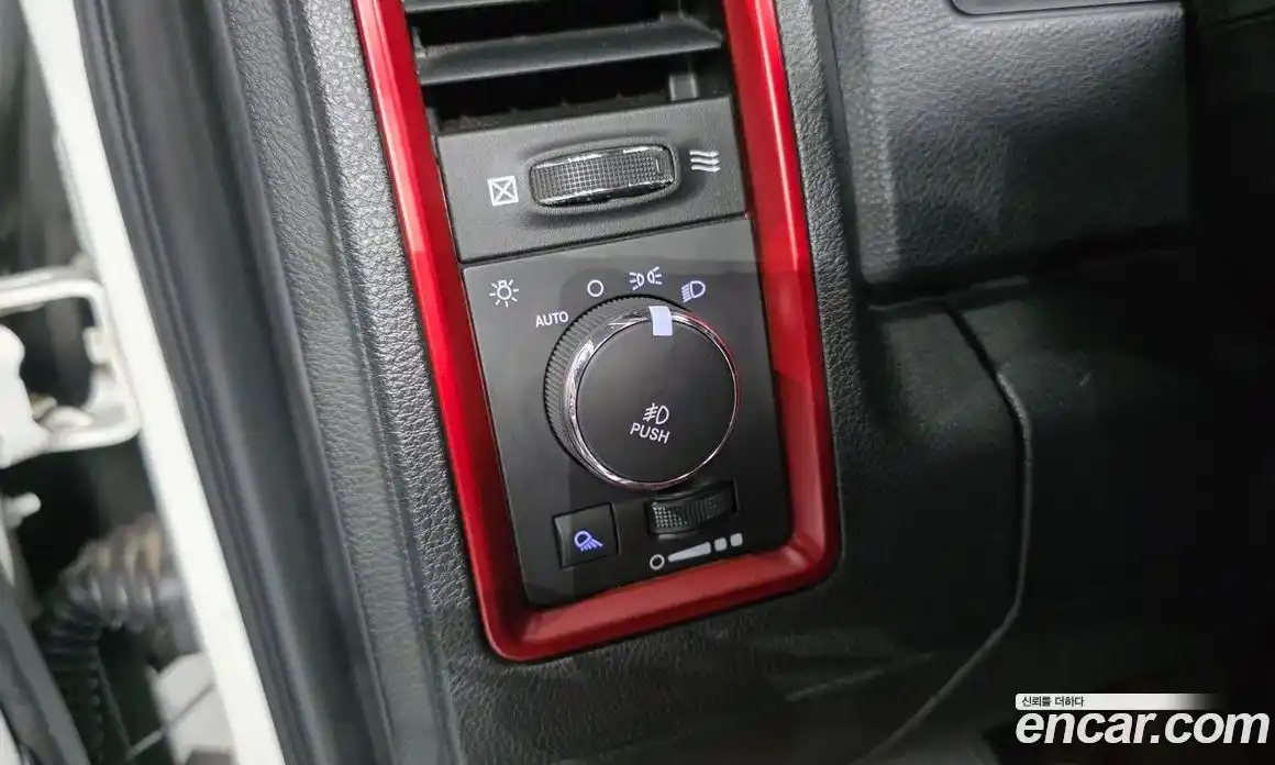 Dodge Ram Pick Up 2016 5.7 гидро в Москве № 1626178, фото 16
