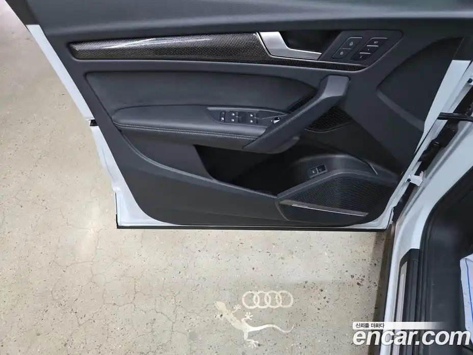 Audi SQ5 2022 3.0 гидро в Москве № 163987, фото 15