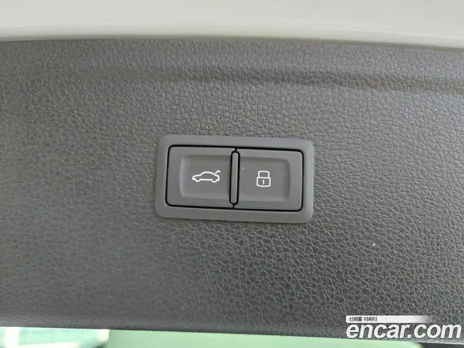 Audi SQ5 2022 3.0 гидро в Москве № 163987, фото 16