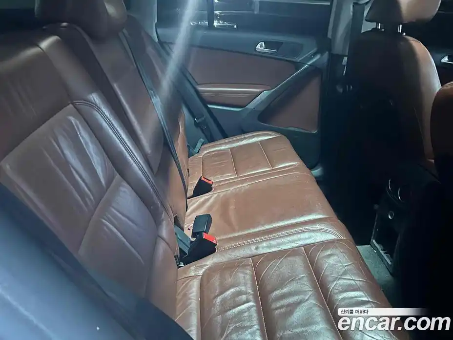 Volkswagen Tiguan 2010 2.0 гидро в Москве № 169300, фото 7
