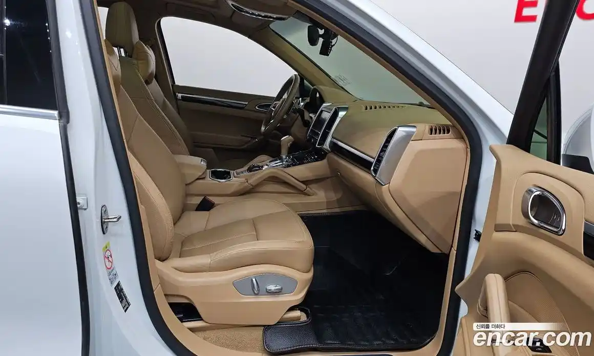 Porsche Cayenne 2015 3.0 гидро в Москве № 212731, фото 11