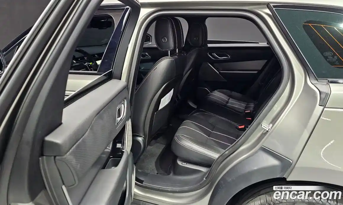 Land Rover Range-Rover Velar 2018 2.0 гидро в Москве № 213548, фото 12