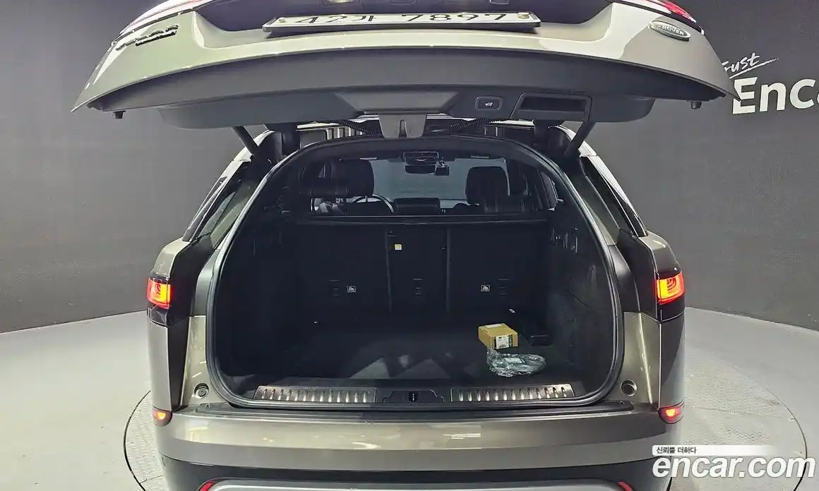 Land Rover Range-Rover Velar 2018 2.0 гидро в Москве № 213548, фото 20