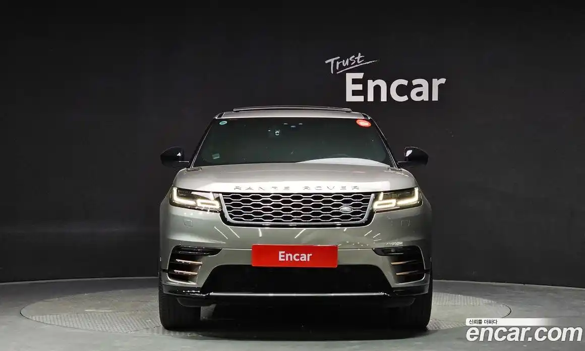 Land Rover Range-Rover Velar 2018 2.0 гидро в Москве № 213548, фото 3