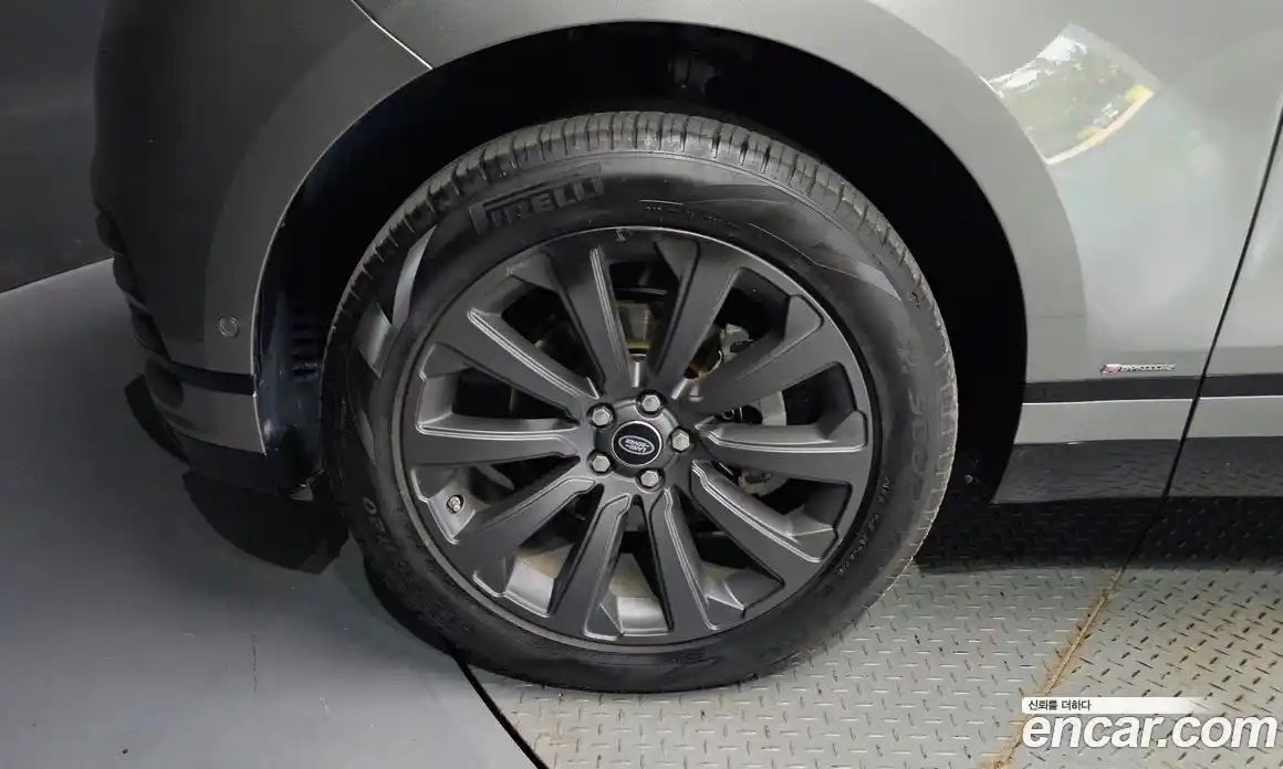 Land Rover Range-Rover Velar 2018 2.0 гидро в Москве № 213548, фото 5