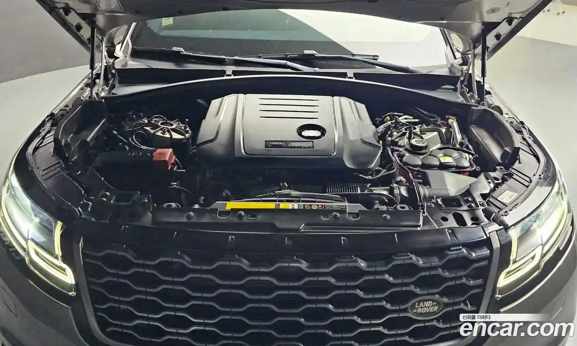 Land Rover Range-Rover Velar 2018 2.0 гидро в Москве № 213548, фото 6