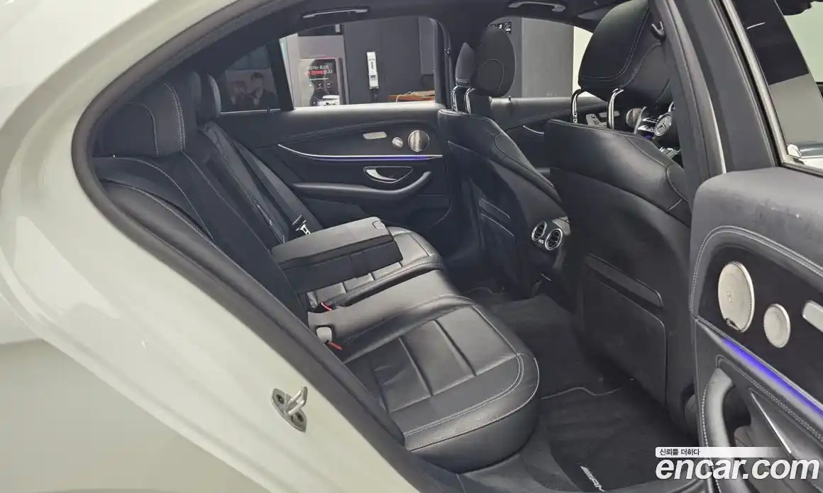 Mercedes-Benz E-Class 2022 1.9 гидро, фото 12