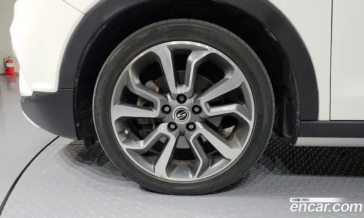 SsangYong TIBOLI 2016 1.6 гидро в Москве № 1612976, фото 5