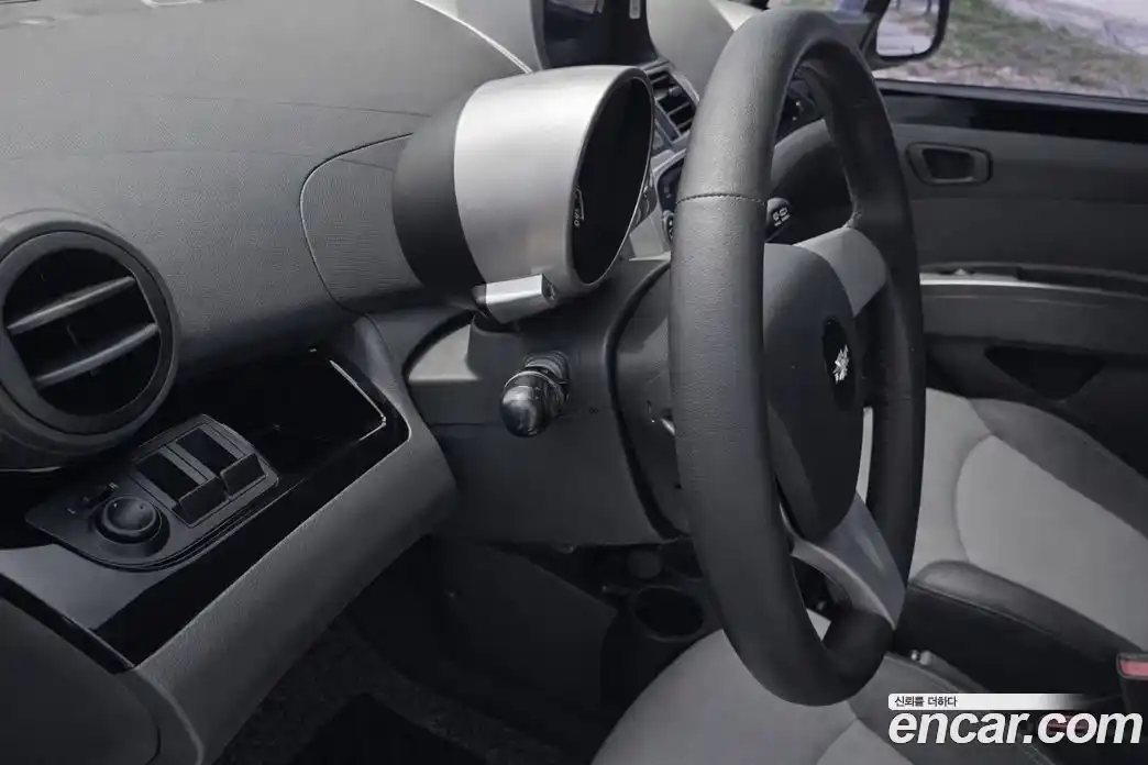 Chevrolet Spark 2012 1.0 гидро в Москве № 1614988, фото 11