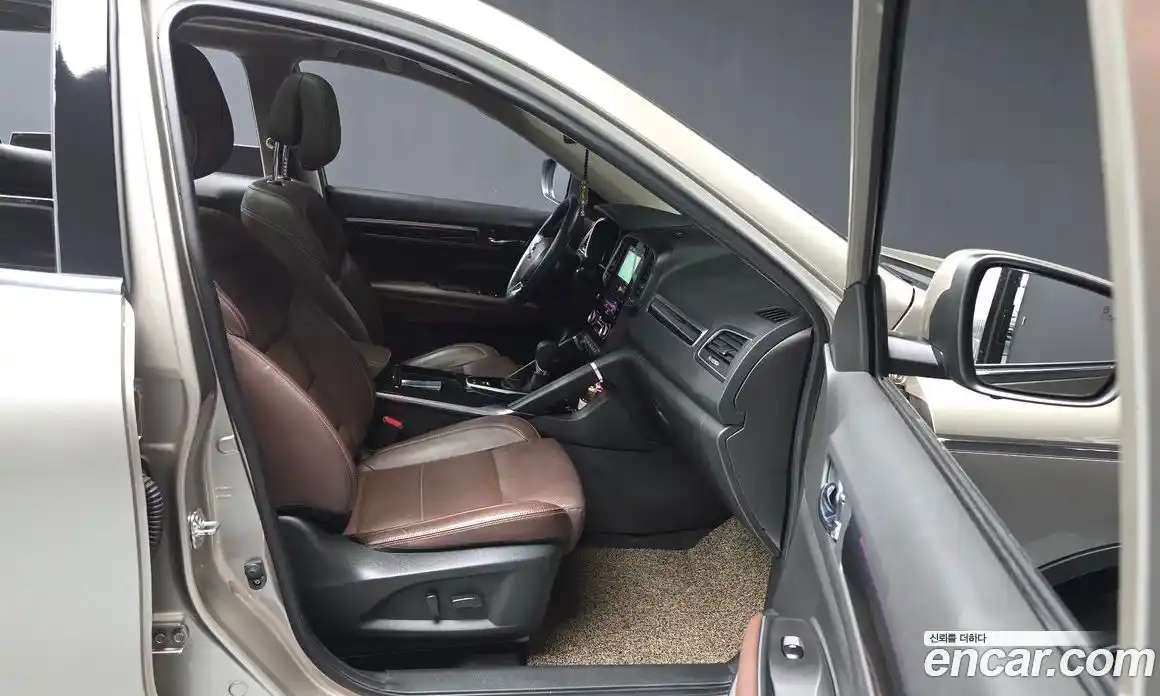 Renault QM6 2017 2.0 гидро в Москве № 1615426, фото 11