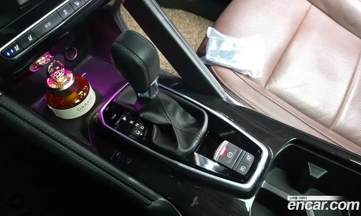 Renault QM6 2017 2.0 гидро в Москве № 1615426, фото 9