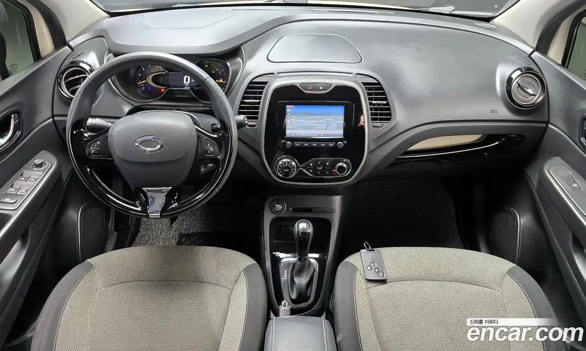 Renault QM3 2014 1.5 гидро в Москве № 1615655, фото 7