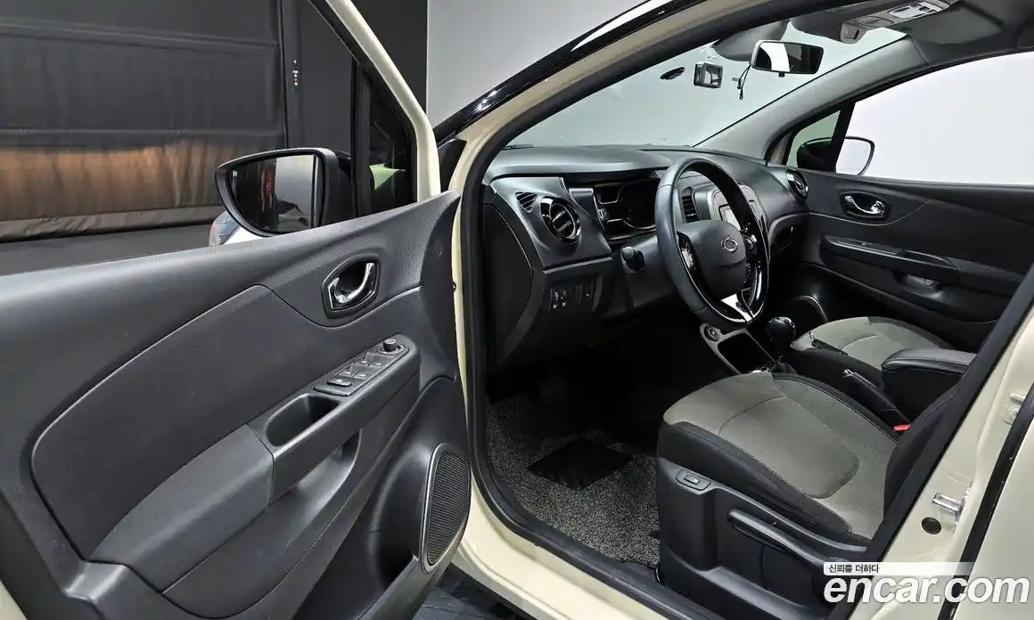Renault QM3 2014 1.5 гидро в Москве № 1615655, фото 10