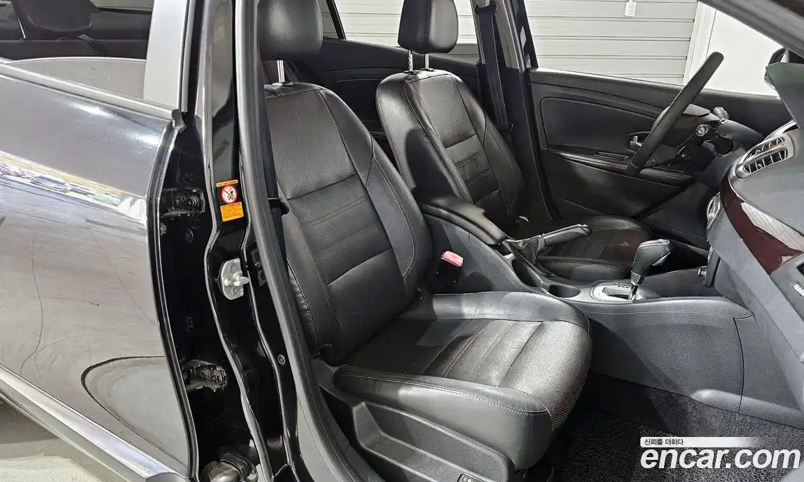Renault SM3 2014 1.6 гидро в Москве № 1615717, фото 11