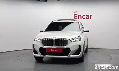 BMW iX1 2025 0.2 гидро в Москве № 1616315, миниатюра 3
