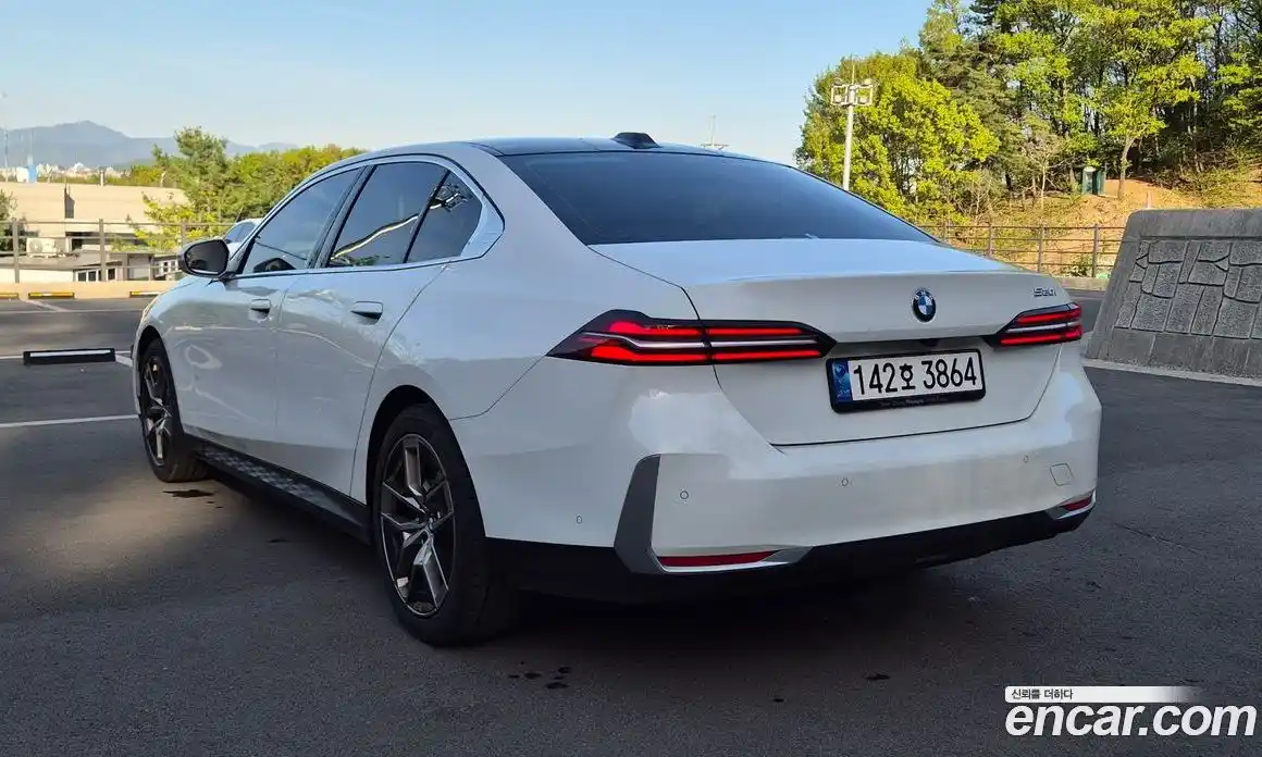 BMW 5-Series 2024 2.0 гидро в Москве № 1616460, фото 6