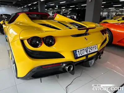 Ferrari F8 3.9 V8
