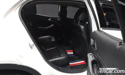 Mercedes-Benz GLA-Class 2018 2.0 гидро в Москве № 1617109, миниатюра 12