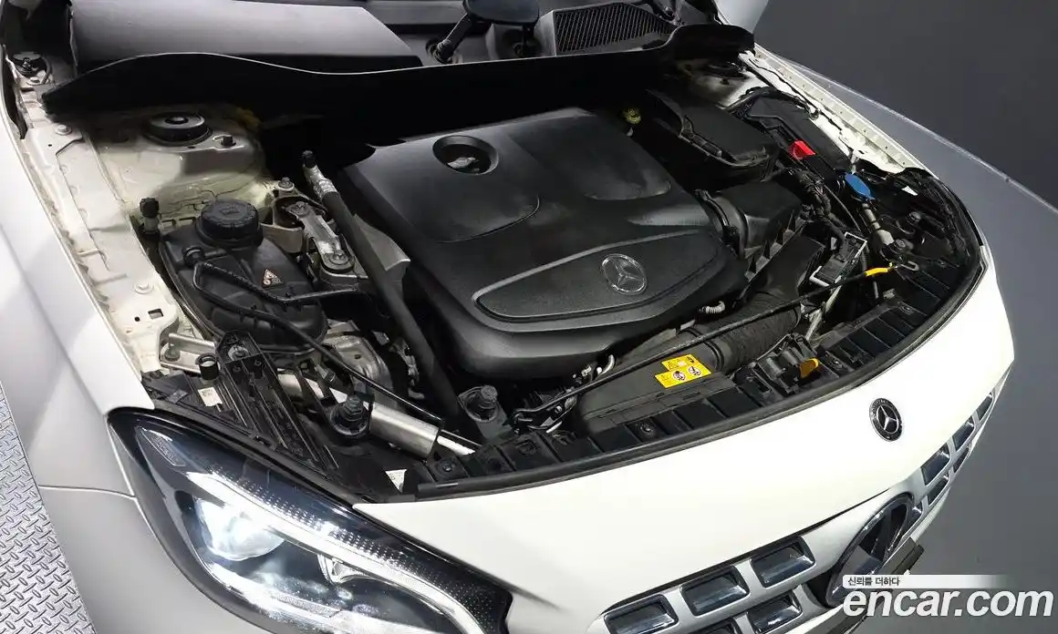 Mercedes-Benz GLA-Class 2018 2.0 гидро в Москве № 1617109, фото 6