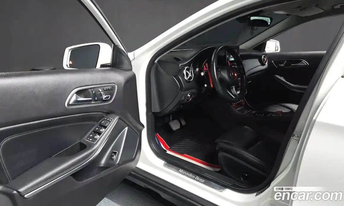 Mercedes-Benz GLA-Class 2018 2.0 гидро в Москве № 1617109, фото 10