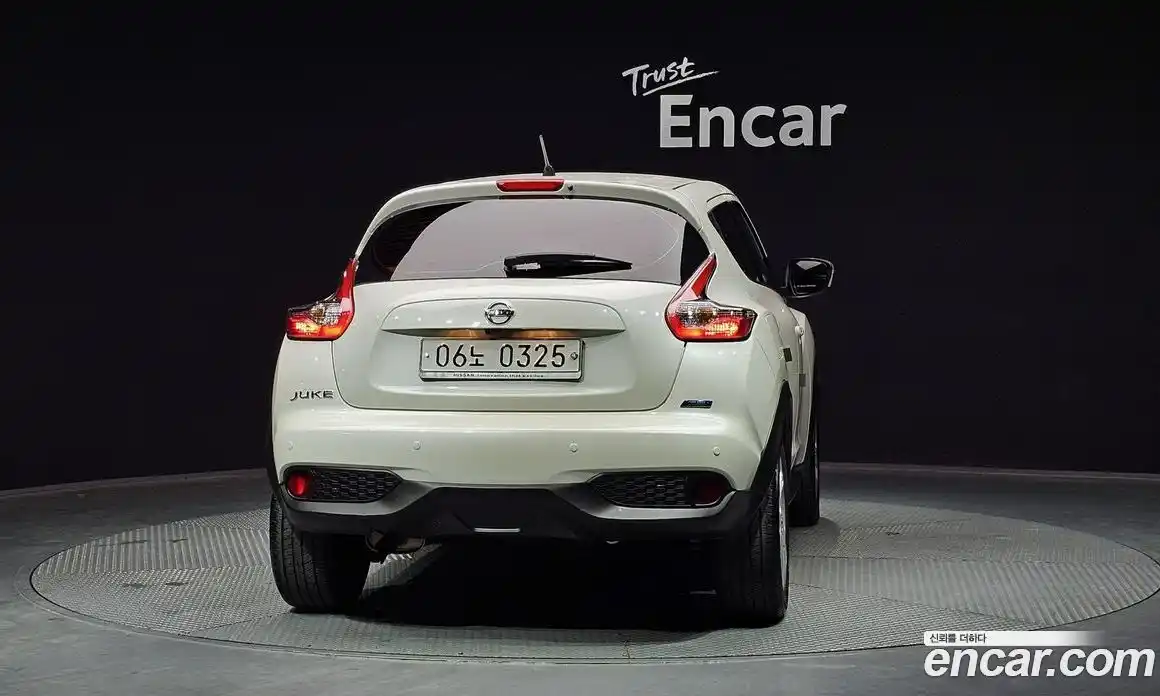 Nissan Juke 2016 1.6 гидро в Москве № 1617350, фото 4