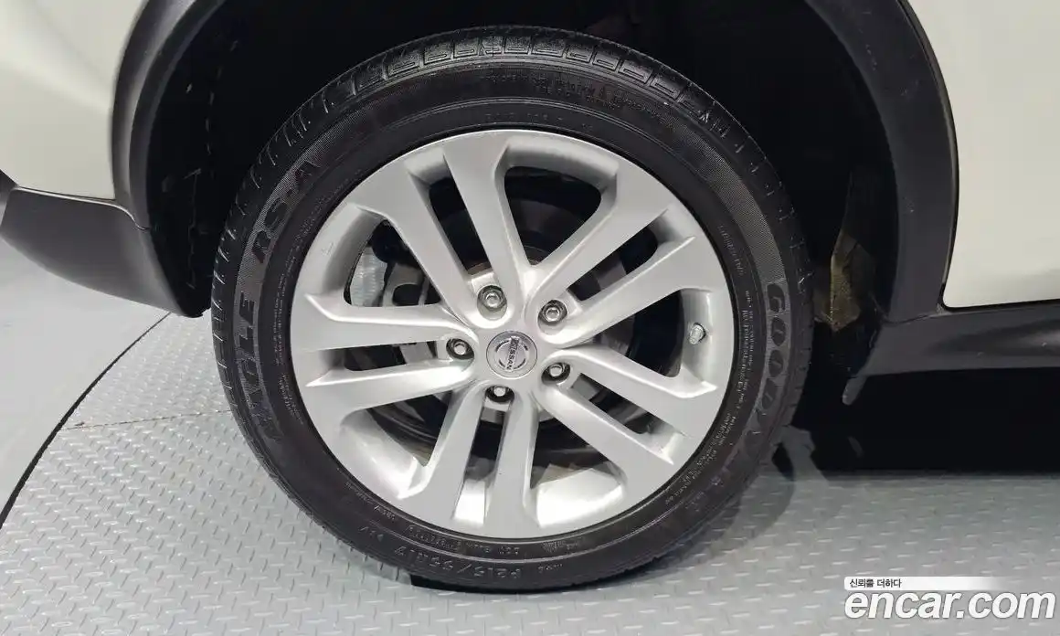 Nissan Juke 2016 1.6 гидро в Москве № 1617350, фото 5