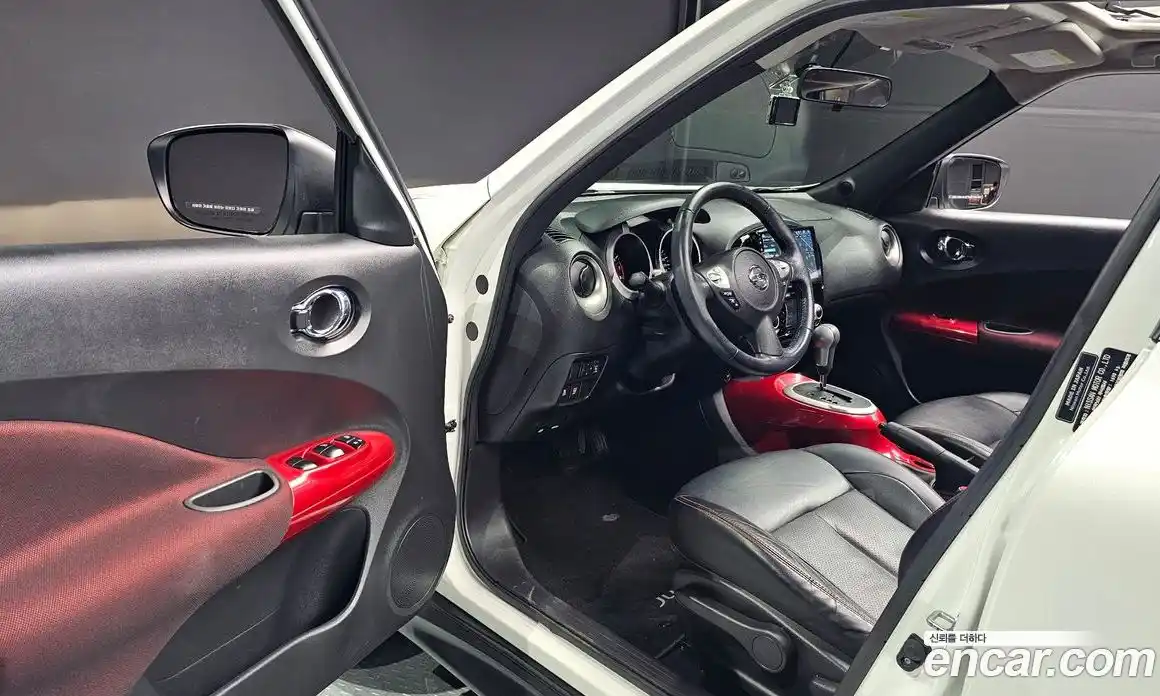 Nissan Juke 2016 1.6 гидро в Москве № 1617350, фото 10
