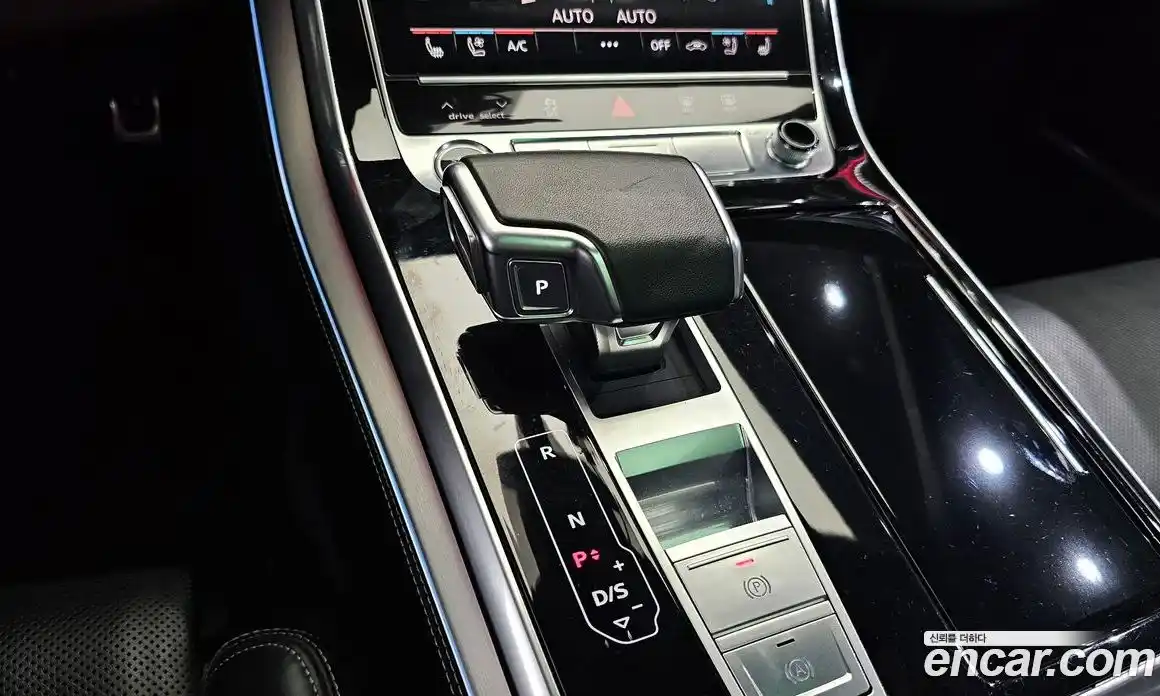 Audi Q8 2021 3.0 гидро в Москве № 1617683, фото 9