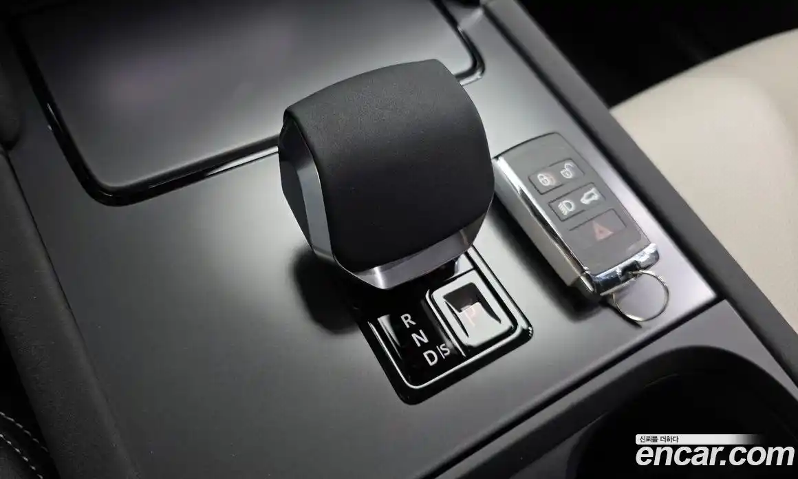 Land Rover Discovery Sport 2025 2.0 гидро в Москве № 1619383, фото 18