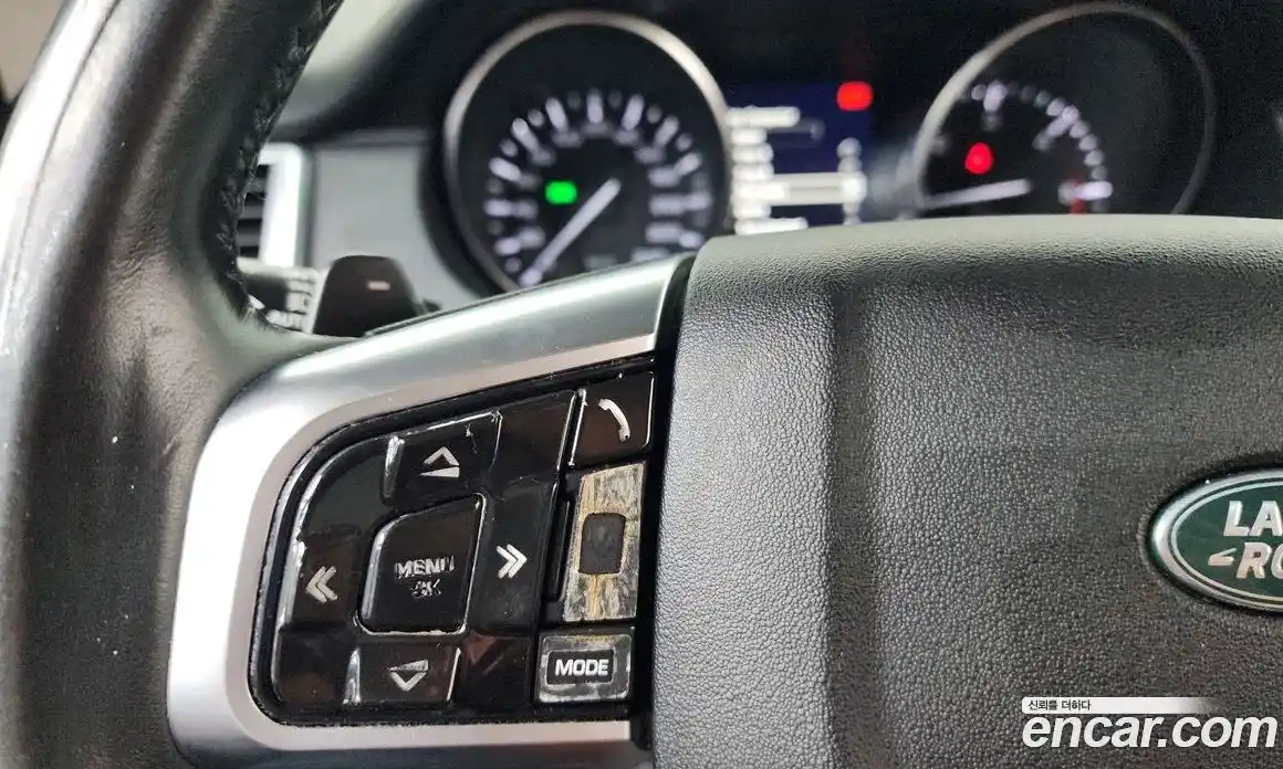 Land Rover Discovery Sport 2016 2.0 гидро в Москве № 1619710, фото 16