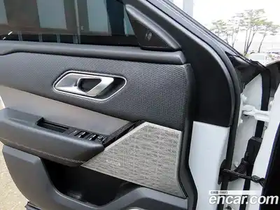 Land Rover Range-Rover Velar 2019 3.0 гидро в Москве № 1619876, миниатюра 11
