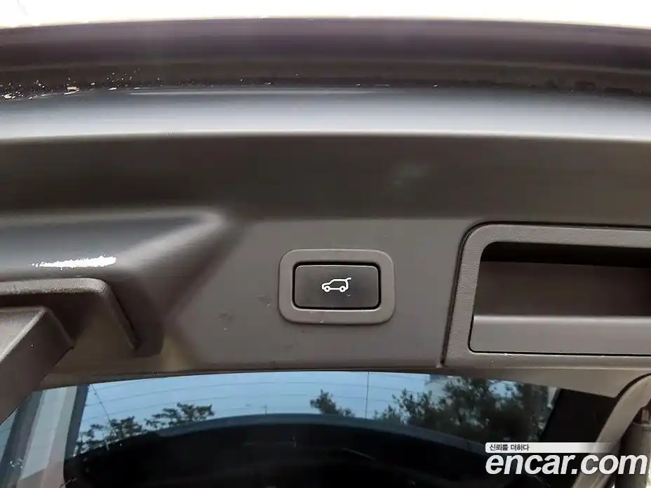Land Rover Range-Rover Velar 2019 3.0 гидро в Москве № 1619876, фото 16