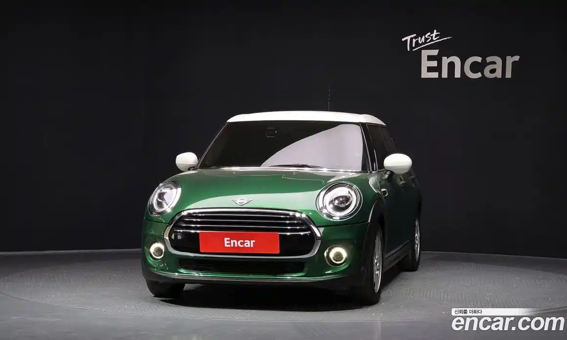 Mini Cooper 2020 1.5 гидро в Москве № 1620011, фото 3