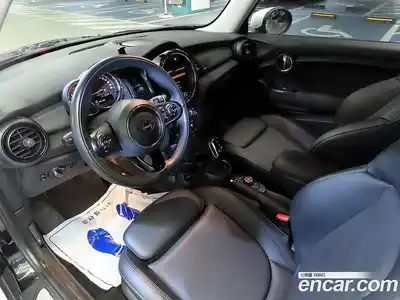 Mini Cooper 2020 1.5 гидро в Москве № 1622292, миниатюра 10