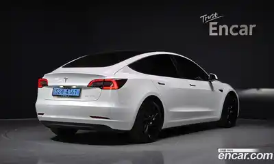 Tesla Model 3 2022 0.2 гидро в Москве № 1622386, миниатюра 2